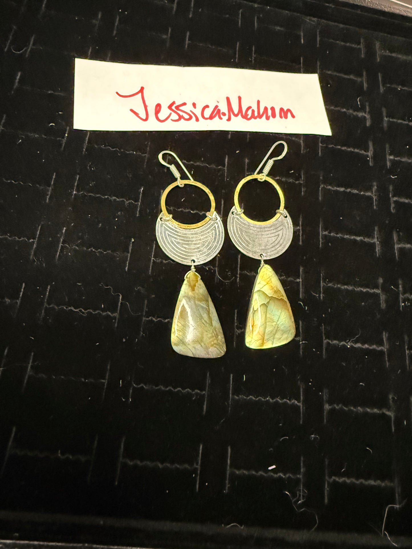 JessicaMahonn due Dec 11