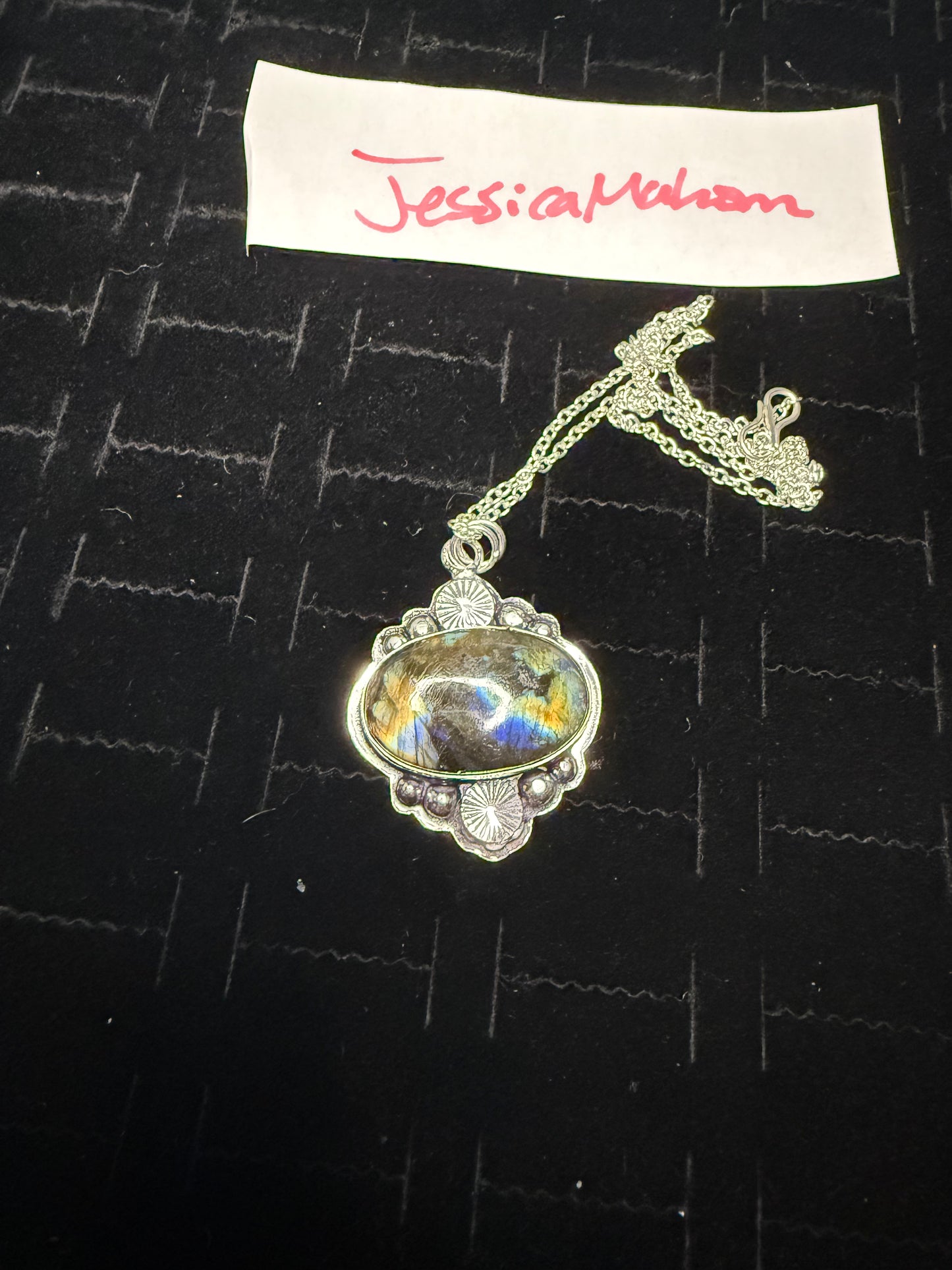 JessicaMahonn due Dec 20