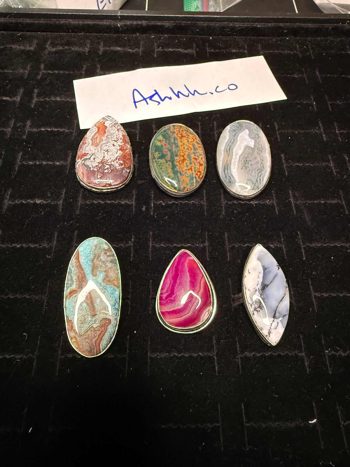 Ashhh.co due Aug 17