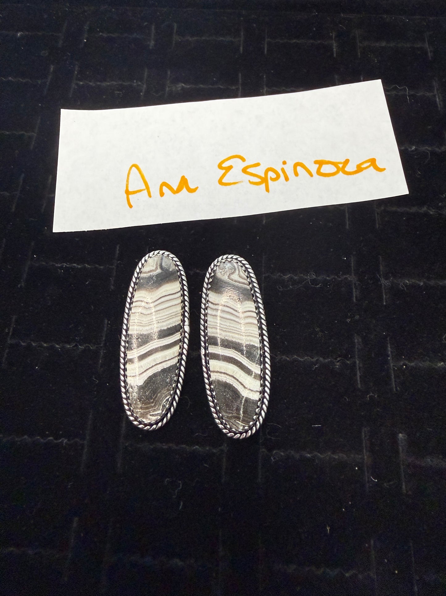 AnaEspinoza due May 1
