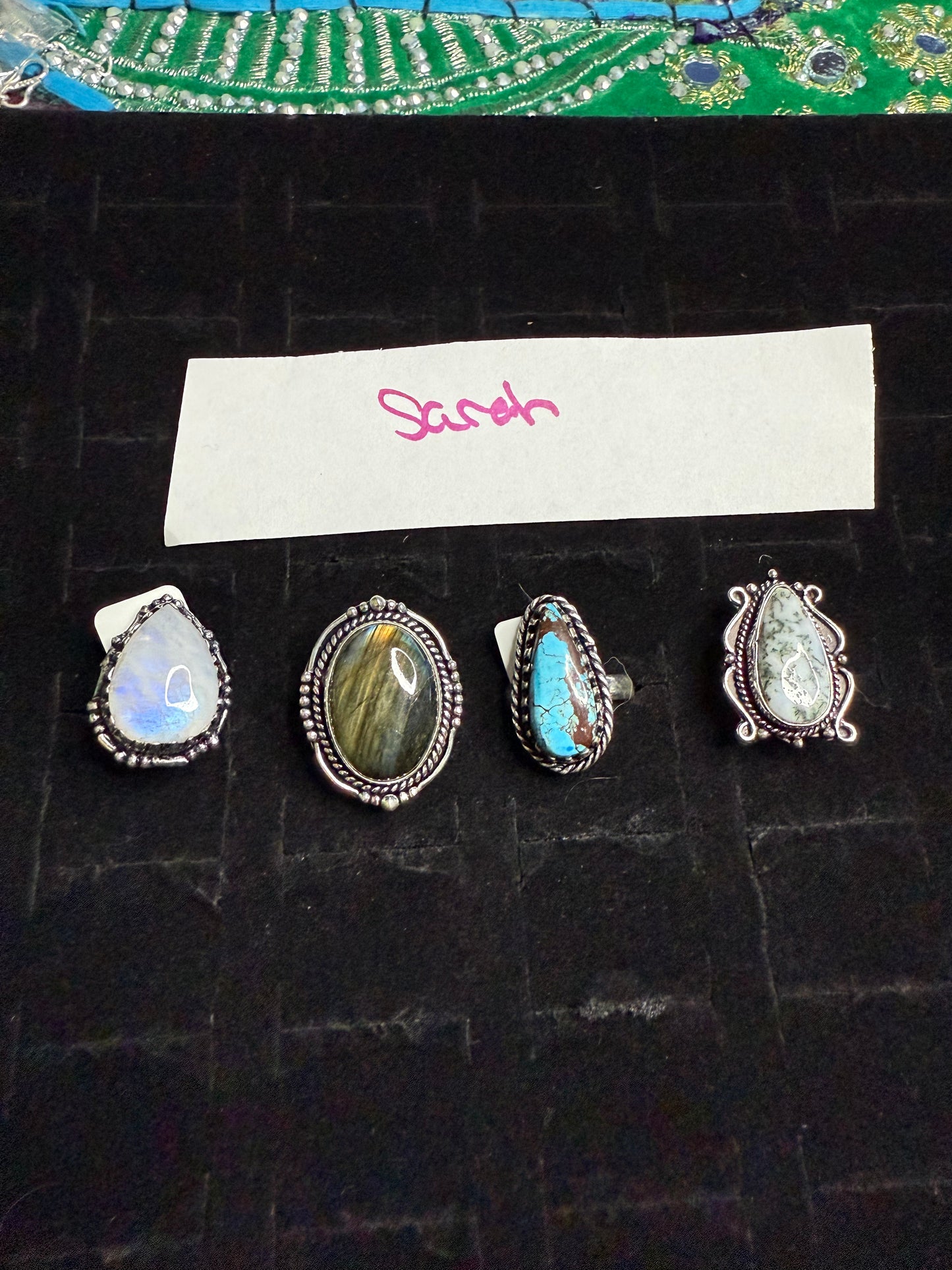 Sarah🐻 due April 4