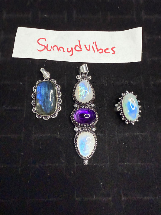 SunnyDVibes due April 8