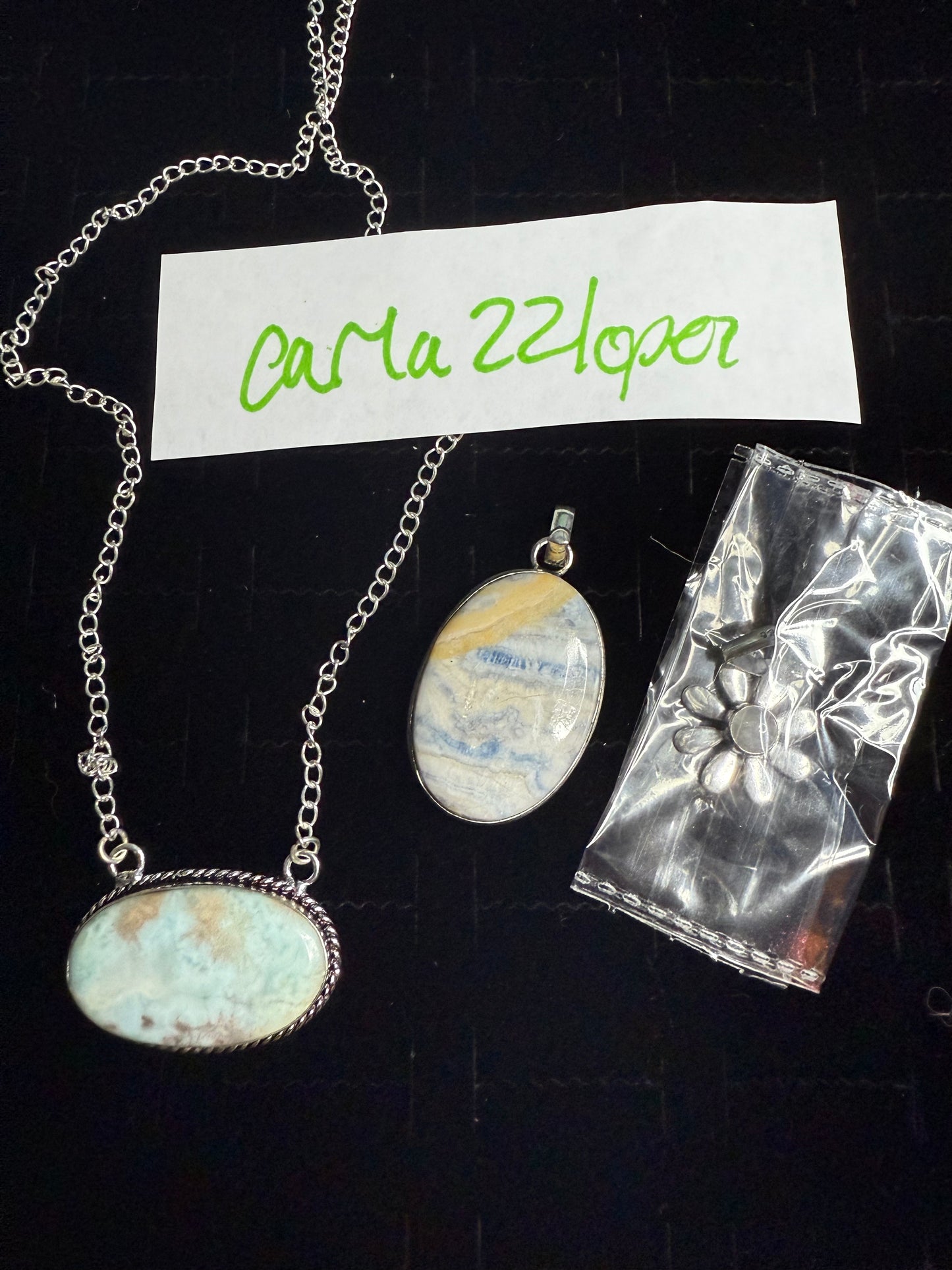 Carla22Lopez due Aug 15