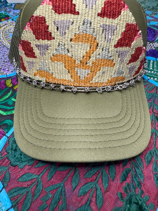 Metal Trucker Hat Chain Silver Barbs