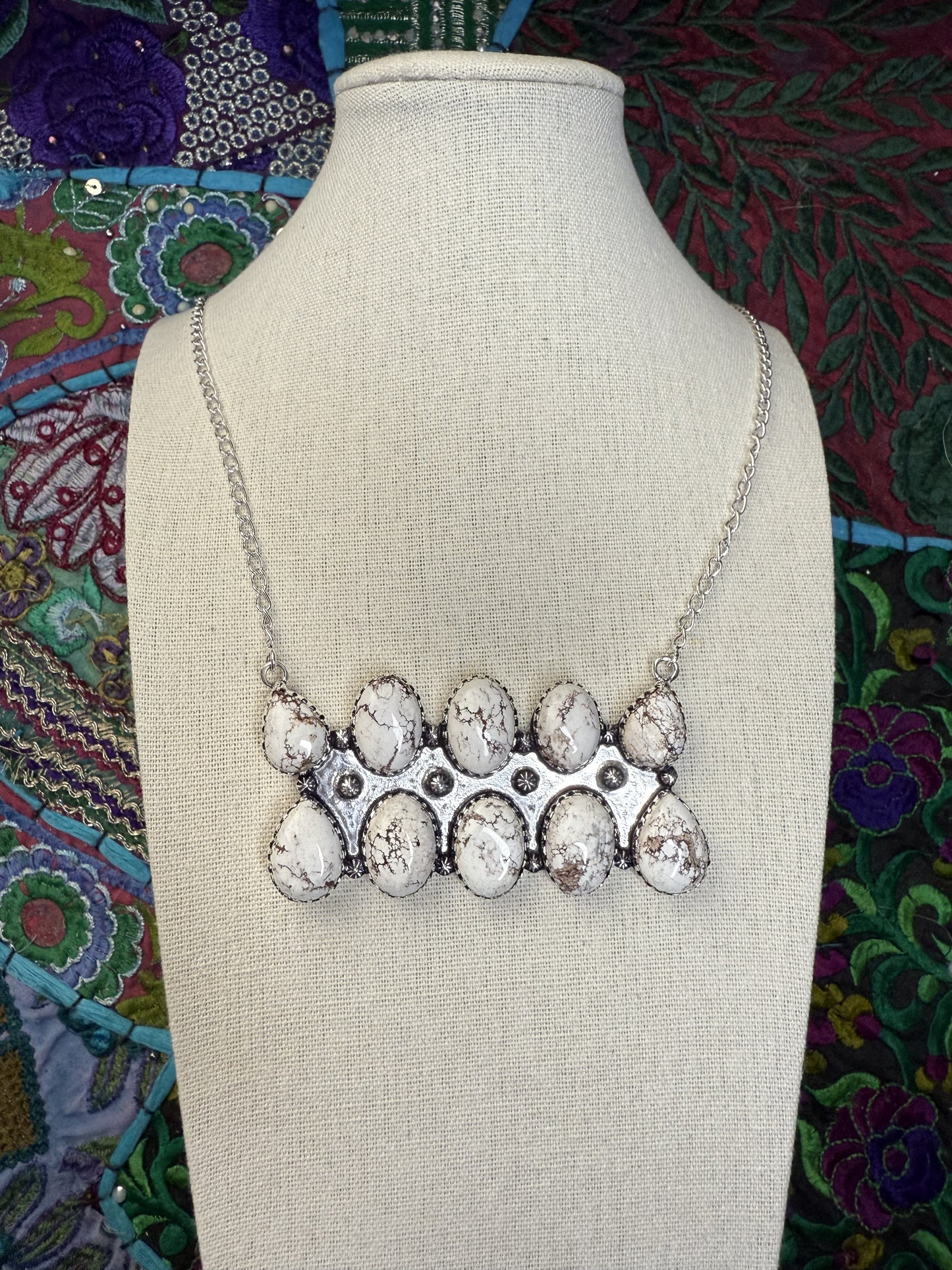 Wildhorse Bar Necklace 18”