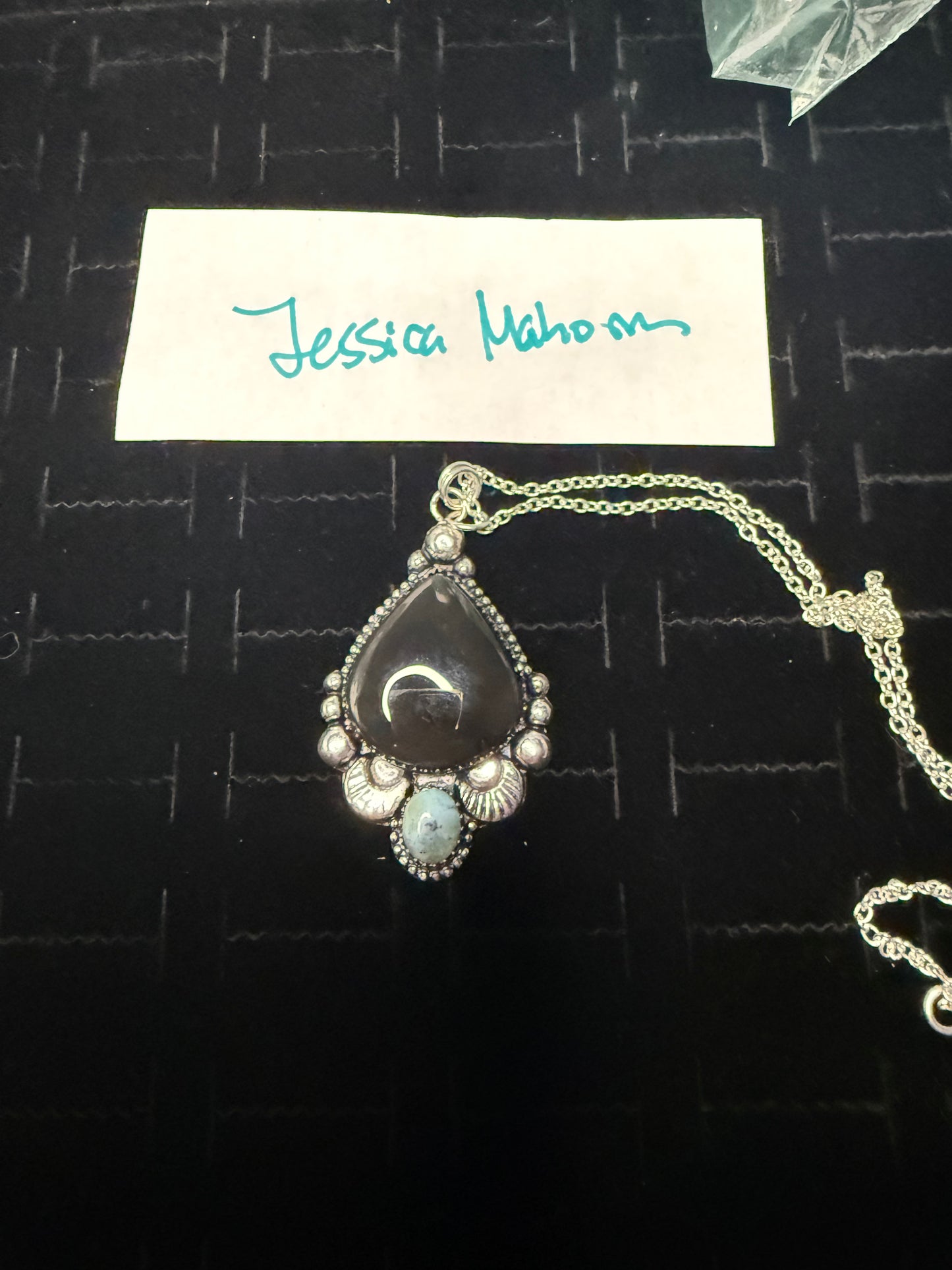 JessicaMahonn due Dec 27